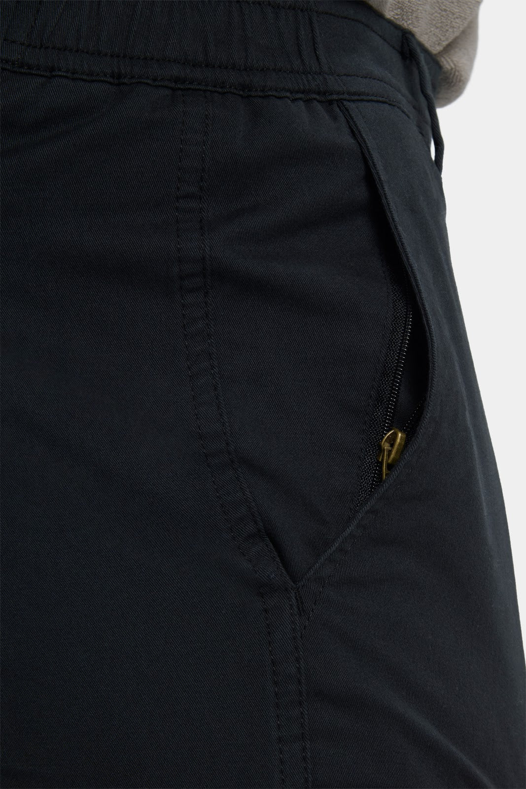 PANTALÓN CORTO SLIM