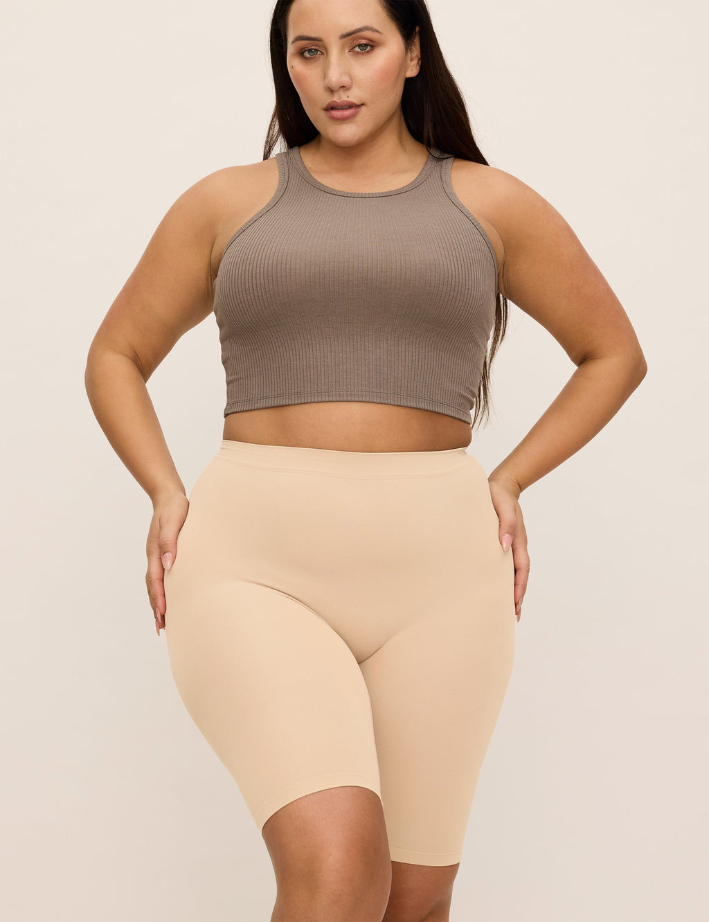 El Staple en color beige